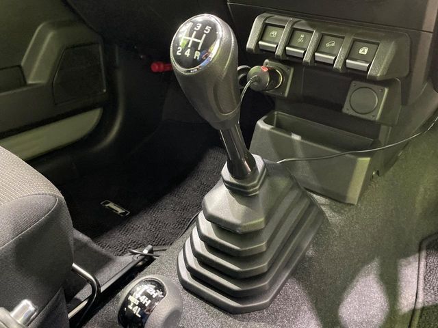 SUZUKI JIMNY 4WD 2023 Image 31