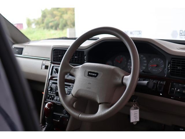 VOLVO S90 1997 Image 31