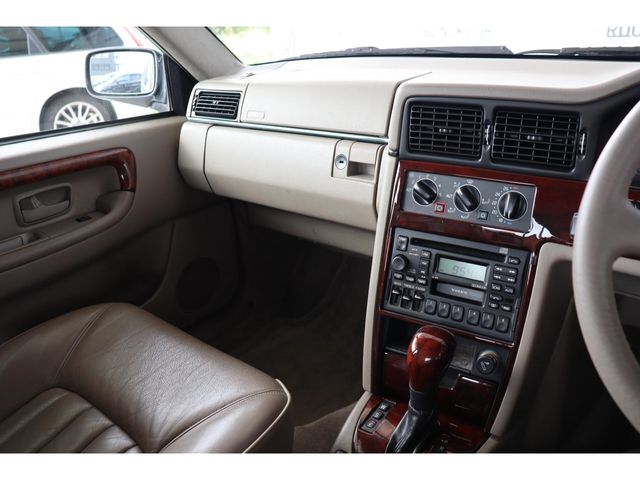 VOLVO S90 1997 Image 31