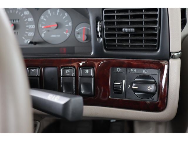 VOLVO S90 1997 Image 31