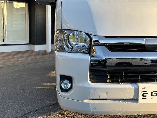 TOYOTA HIACE VAN 2WD 2018 Image 31
