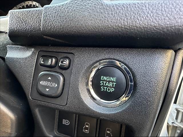 TOYOTA HIACE VAN 2WD 2018 Image 31