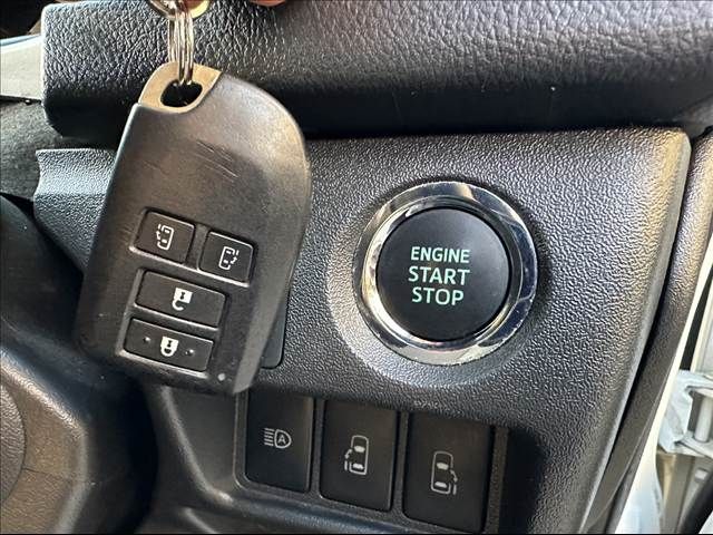 TOYOTA HIACE VAN 2WD 2018 Image 31