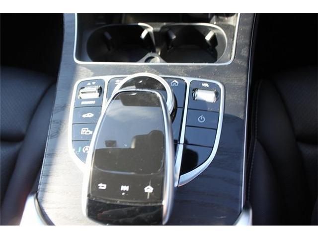 MERCEDES BENZ C CLAS 2018 Image 31