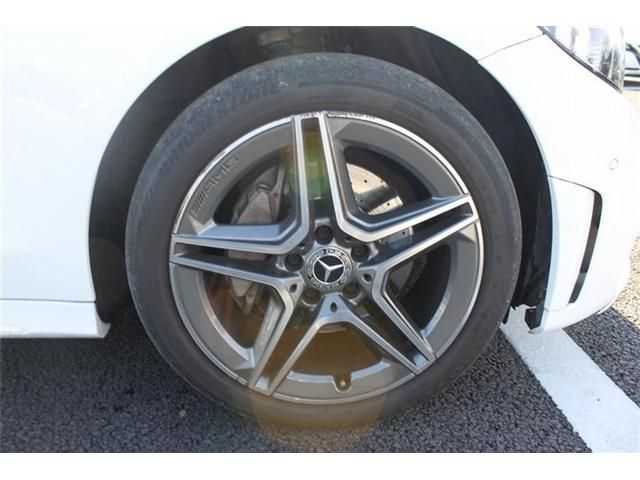 MERCEDES BENZ C CLAS 2018 Image 31