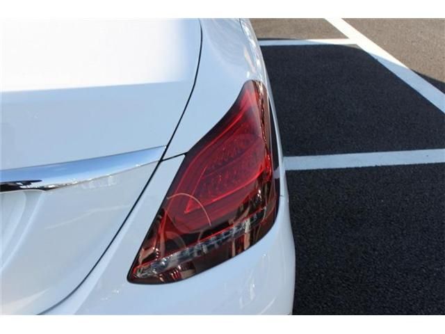 MERCEDES BENZ C CLAS 2018 Image 31