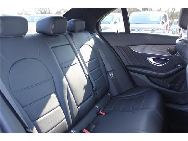 MERCEDES BENZ C CLAS 2018 Image 31