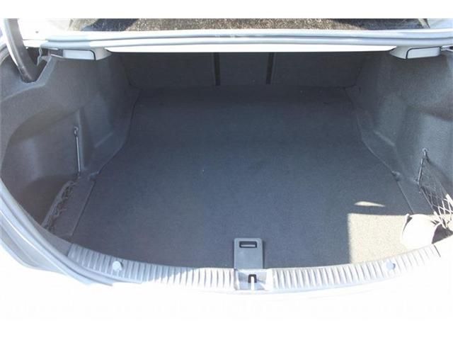 MERCEDES BENZ C CLAS 2018 Image 31