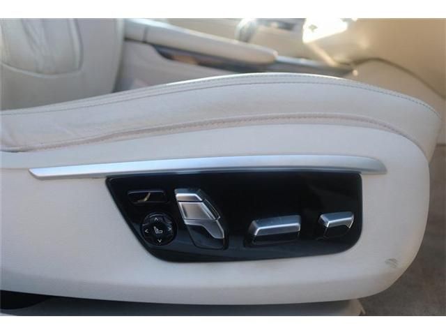 BMW 7SERIES 2016 Image 31