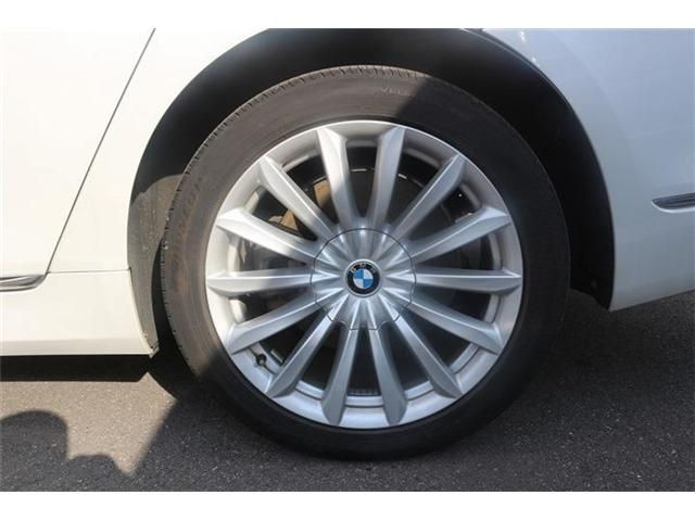 BMW 7SERIES 2016 Image 31