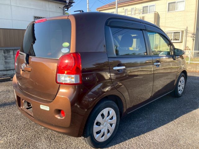 TOYOTA PORTE 2013 Image 31