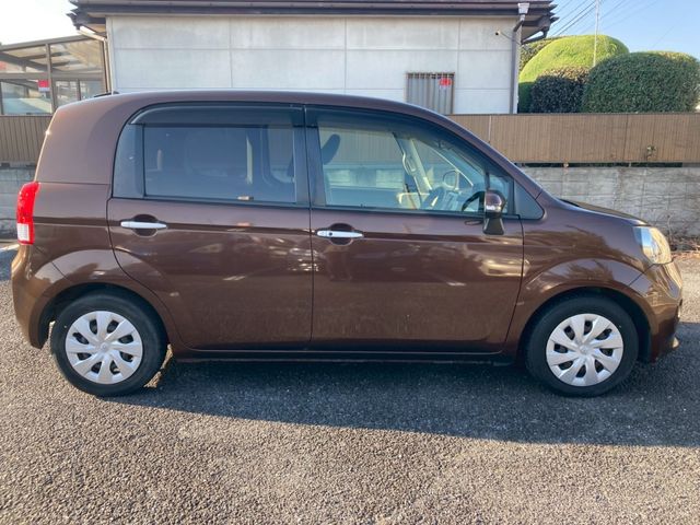 TOYOTA PORTE 2013 Image 31