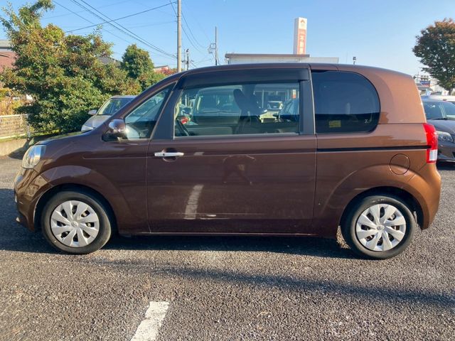 TOYOTA PORTE 2013 Image 31