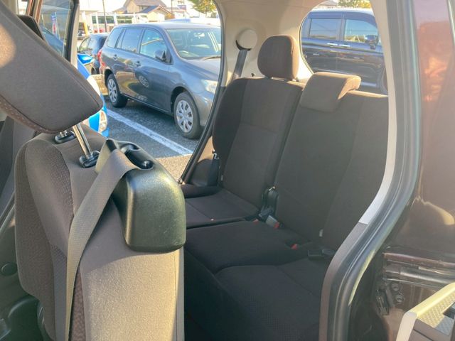 TOYOTA PORTE 2013 Image 31