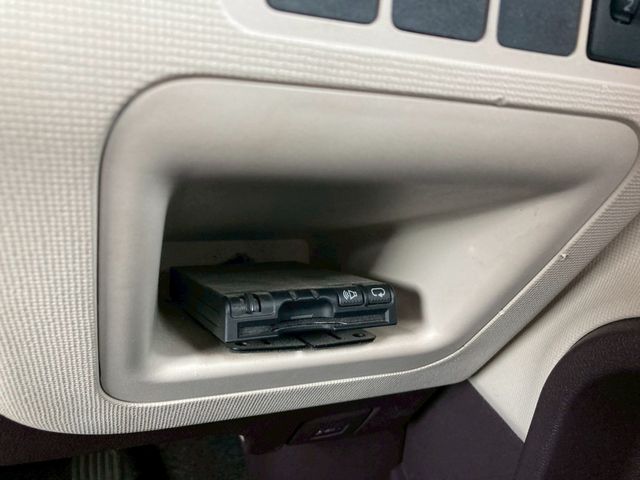 TOYOTA PORTE 2013 Image 31