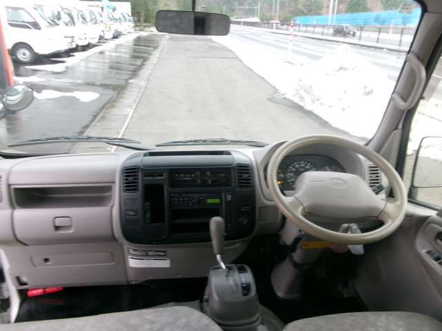 TOYOTA DYNA 2014 Image 31