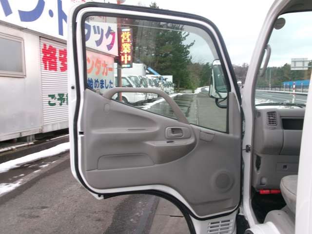 TOYOTA DYNA 2014 Image 31
