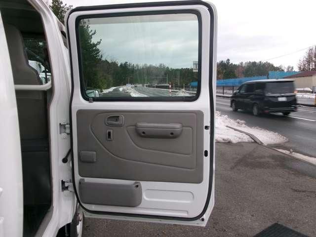 TOYOTA DYNA 2014 Image 31