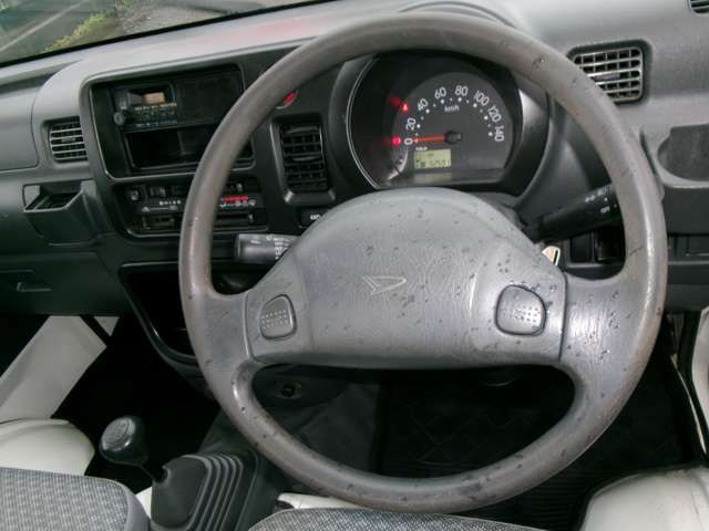 DAIHATSU HIJET TRUCK 4WD 2012 Image 31