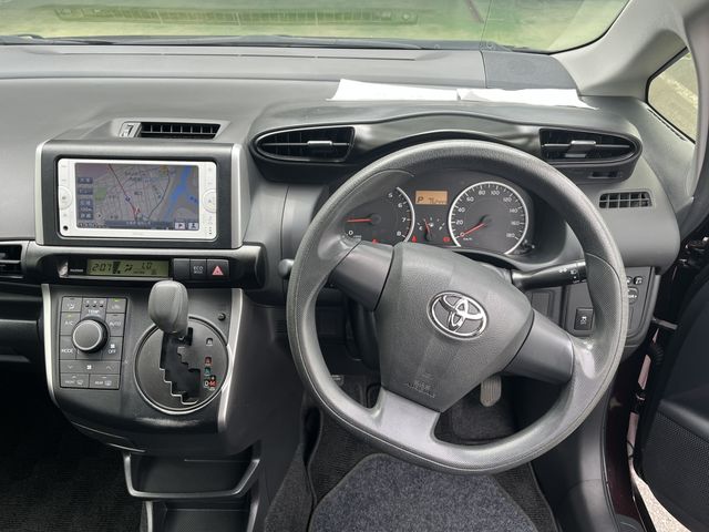 TOYOTA WISH 2012 Image 31