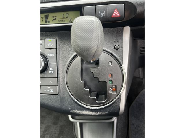 TOYOTA WISH 2012 Image 31