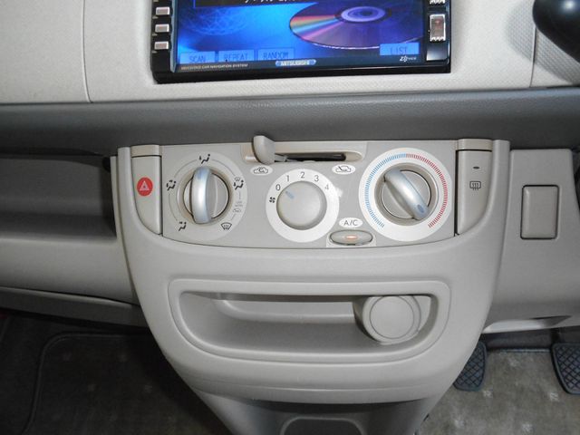 SUBARU R2 4WD 2006 Image 31