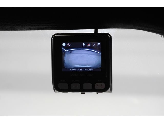 MERCEDES BENZ E CLAS 2021 Image 31