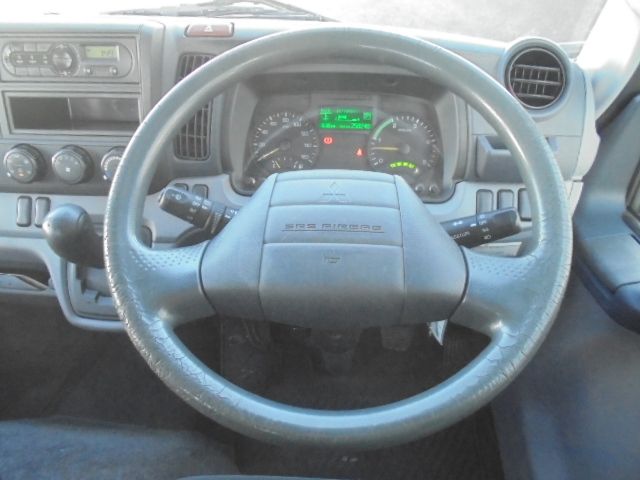 MITSUBISHI CANTER 2015 Image 31