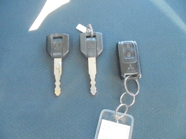 MITSUBISHI CANTER 2015 Image 31