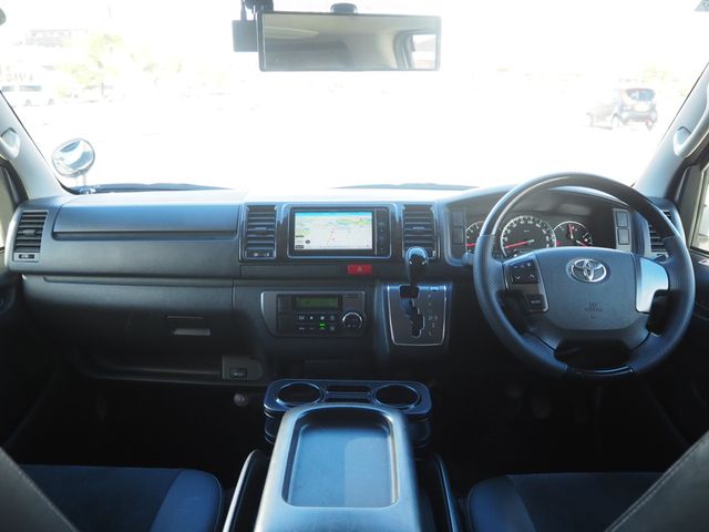 TOYOTA REGIUSACE VAN 2WD 2017 Image 31