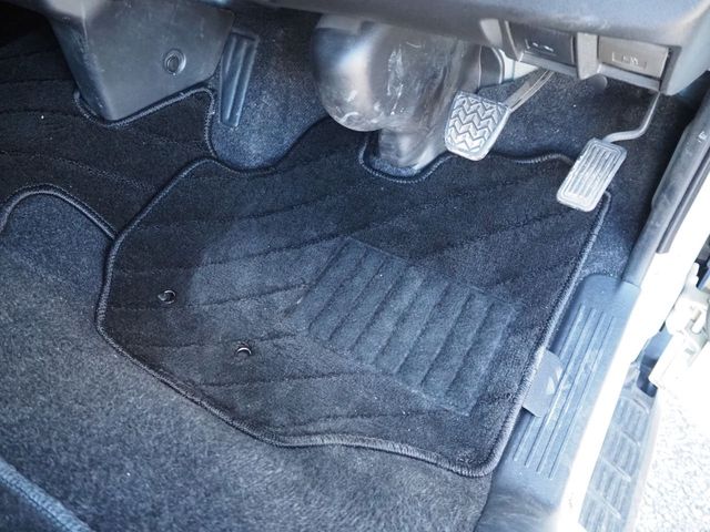 TOYOTA REGIUSACE VAN 2WD 2017 Image 31