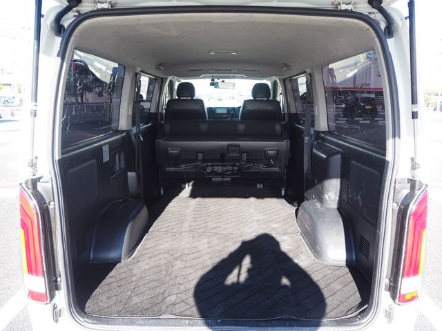 TOYOTA REGIUSACE VAN 2WD 2017 Image 31