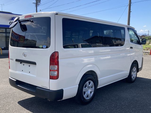 TOYOTA HIACE VAN 4WD 2019 Image 31