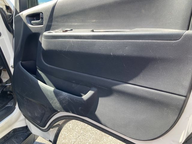 TOYOTA HIACE VAN 4WD 2019 Image 31