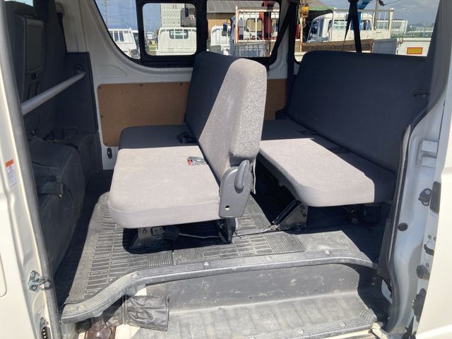 TOYOTA HIACE VAN 4WD 2019 Image 31