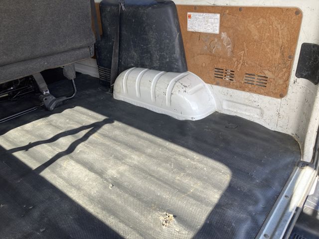 TOYOTA HIACE VAN 4WD 2019 Image 31
