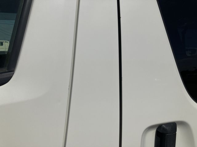 TOYOTA HIACE VAN 4WD 2019 Image 31