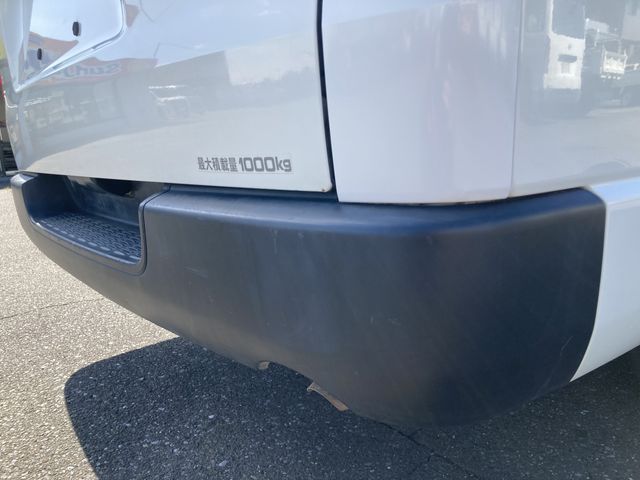 TOYOTA HIACE VAN 4WD 2019 Image 31