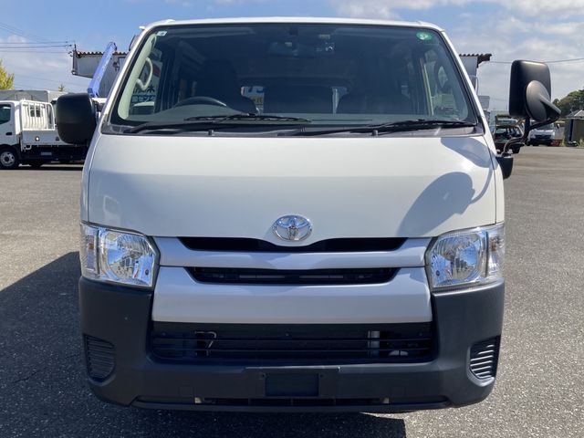 TOYOTA HIACE VAN 4WD 2019 Image 31