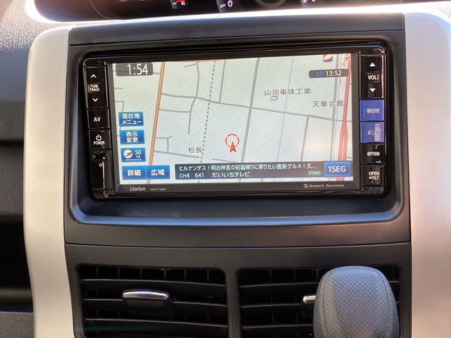 TOYOTA VOXY 2013 Image 31