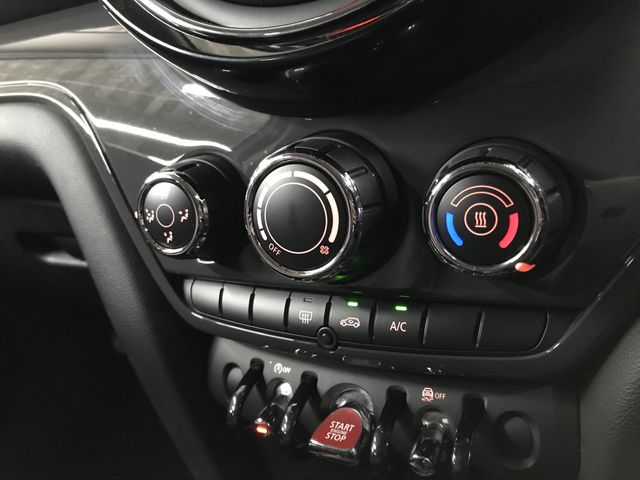 BMW MINI COOPER CROSSOVE 2020 Image 31