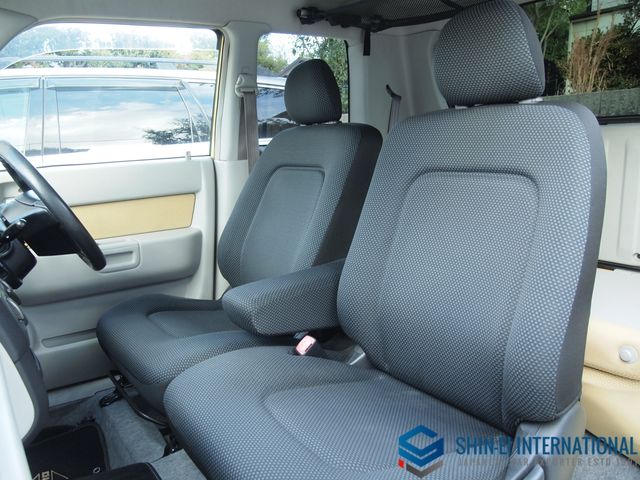 TOYOTA BB OPENDECK 2001 Image 31