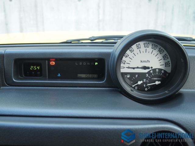 TOYOTA BB OPENDECK 2001 Image 31