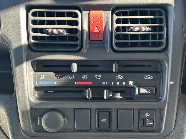 NISSAN NT100 CLIPPER 2019 Image 31