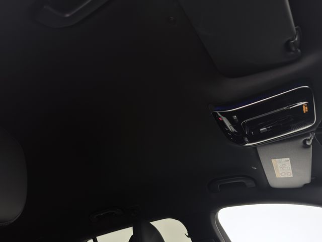 MERCEDES BENZ C CLAS 2025 Image 31