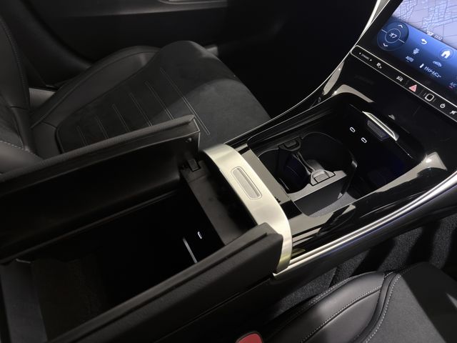 MERCEDES BENZ C CLAS 2025 Image 31