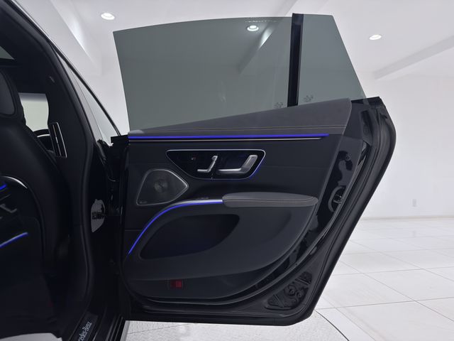 MERCEDES BENZ EQS 2025 Image 31