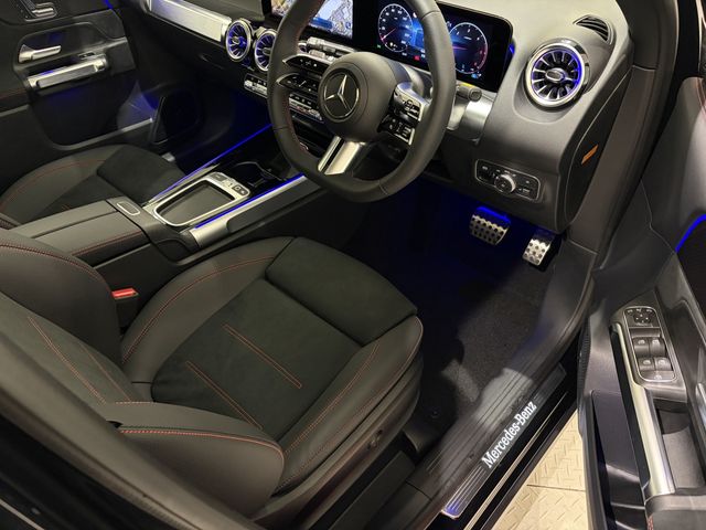 MERCEDES BENZ GLB 2025 Image 31