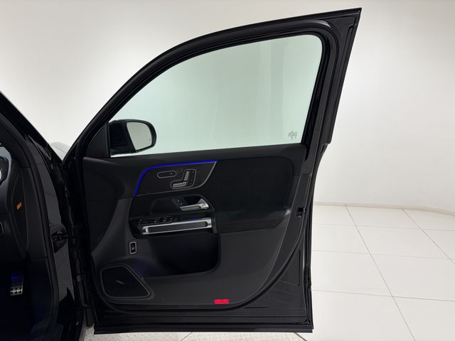MERCEDES BENZ GLB 2025 Image 31