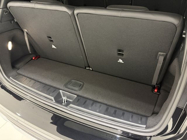 MERCEDES BENZ GLB 2025 Image 31